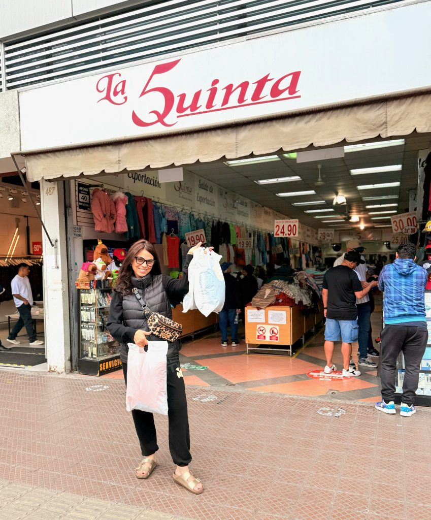 woman shopping in lima peru