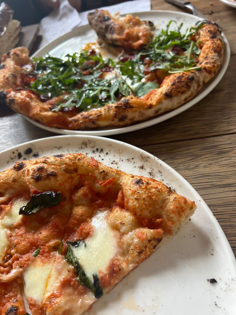 pizza dishes, el pan de la chola pizza restaurant, lima peru