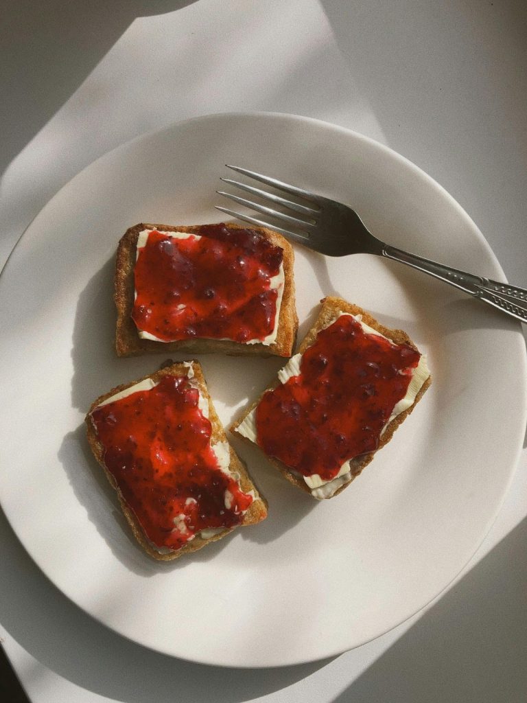 pan con mantequilla y mermelada bread with butter and jam breakfast food in peru