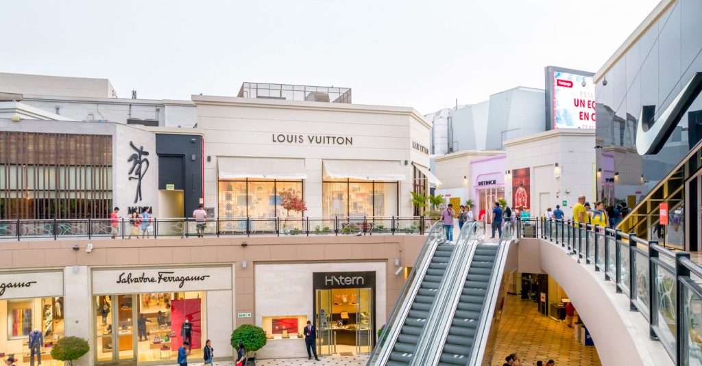 jockey plaza outdoor mall, people shopping in lima mall, lima luxury shopping history