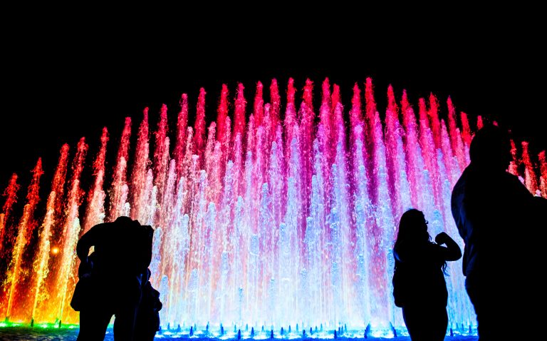 Lima Water Circuit, a nighttime of fun with colorful fountains