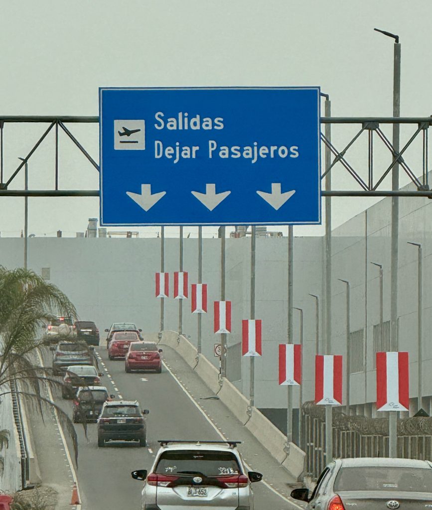 lima airport traffic