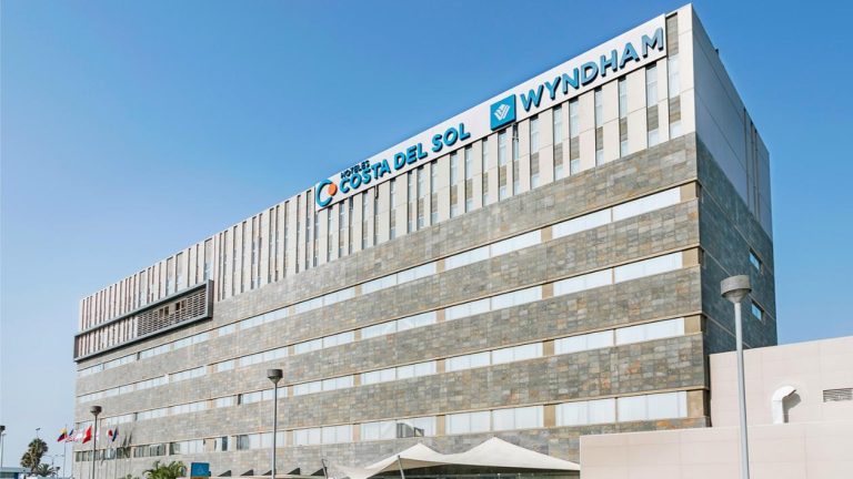 Costa del Sol hotel at airport terminal