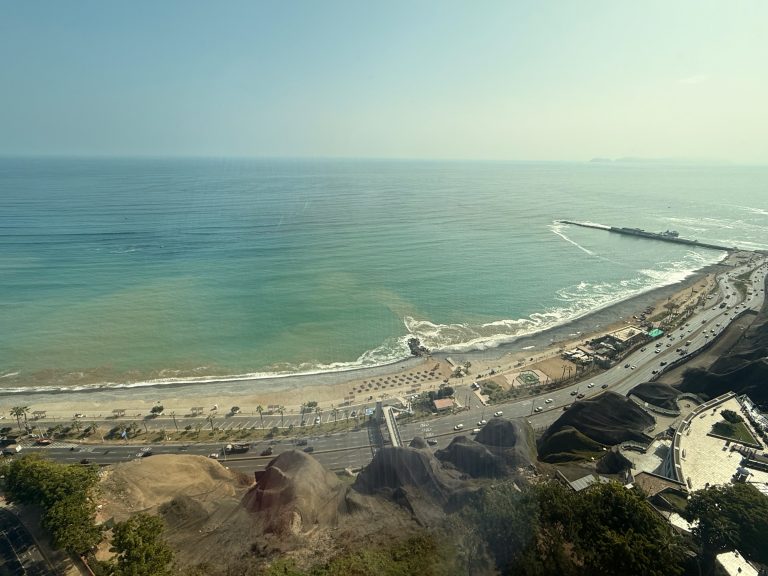 coastal view from The Intercontinental Club Floor in lima