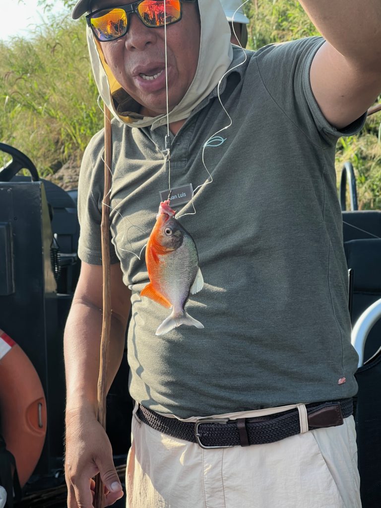 amazon river naturalist guide  piranha fishing